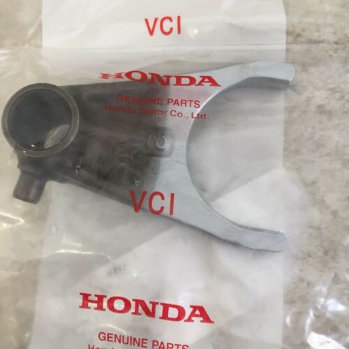Вилка КПП Honda CRF250R 10-17 OEM 24221-KRN-A40